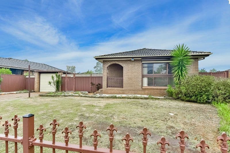 219 Copperfield Drive, Rosemeadow - Image 1