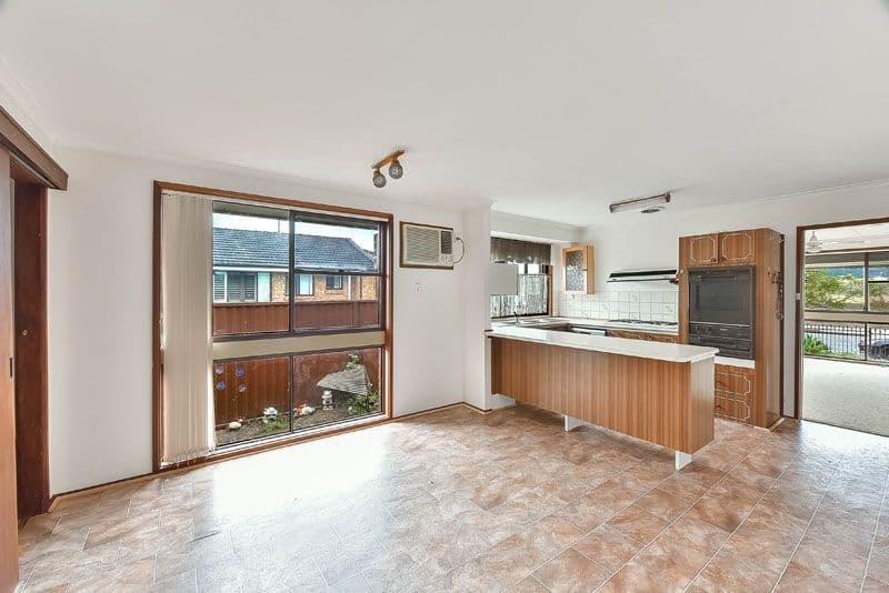 219 Copperfield Drive, Rosemeadow - Thumbnail 4