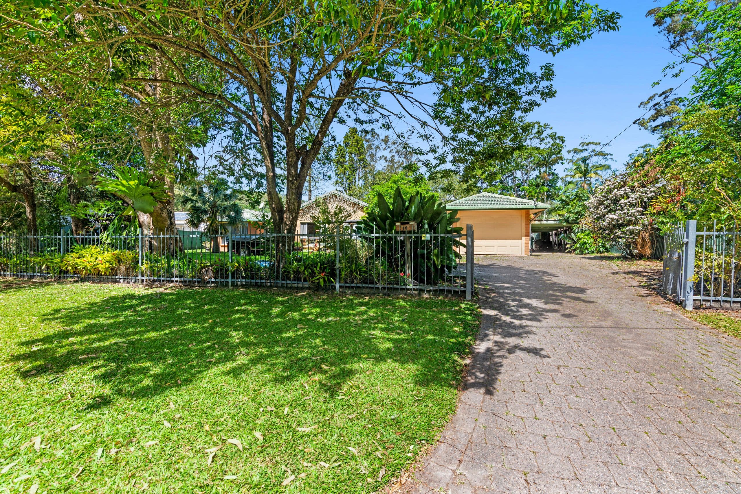 14 Tierney Drive, Currumbin Waters QLD 4223, Currumbin Waters - Thumbnail 4
