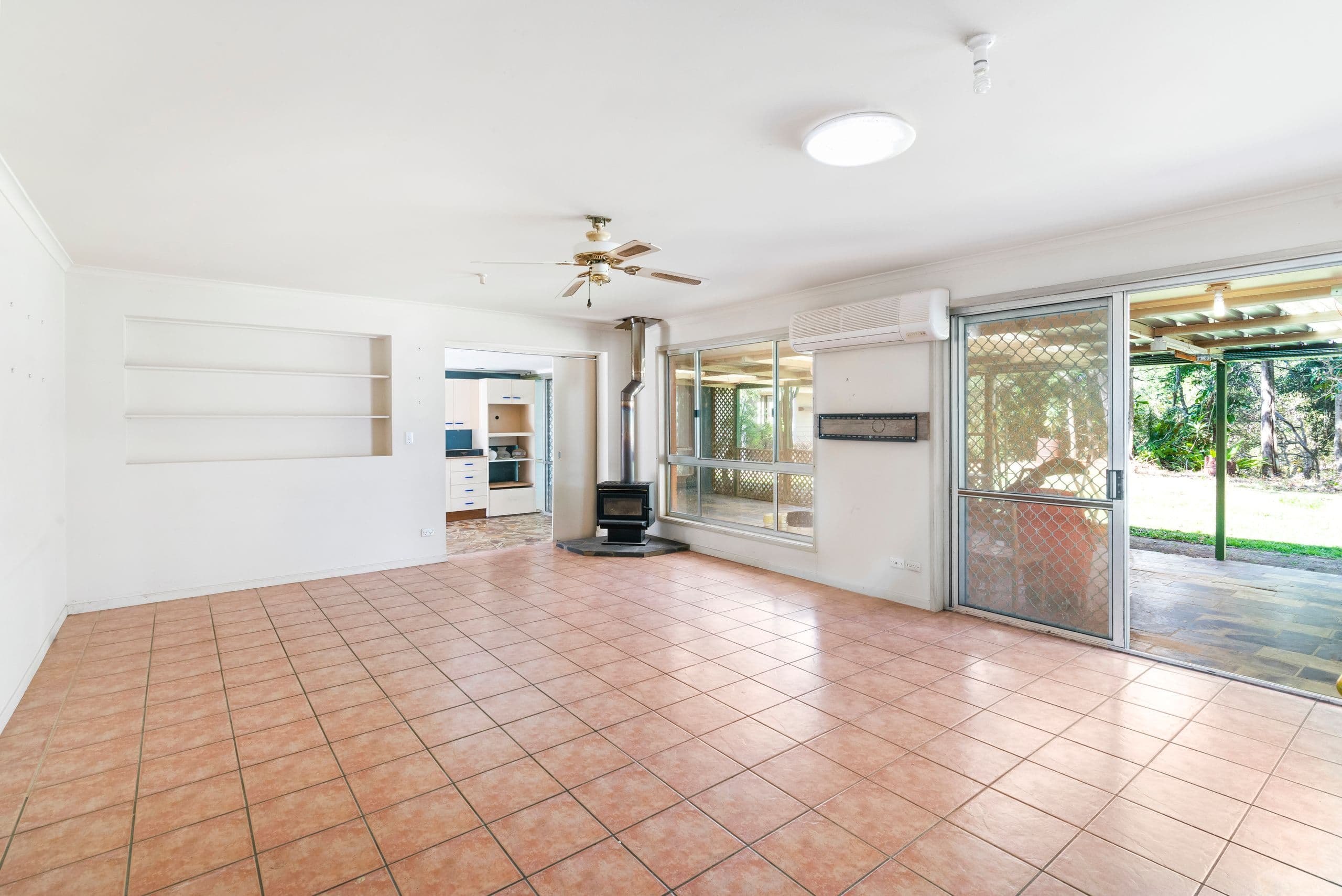 14 Tierney Drive, Currumbin Waters QLD 4223, Currumbin Waters - Thumbnail 5