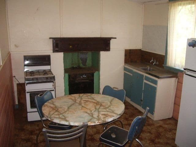 594 Blende Street, BROKEN HILL NSW 2880, Broken Hill - Thumbnail 3