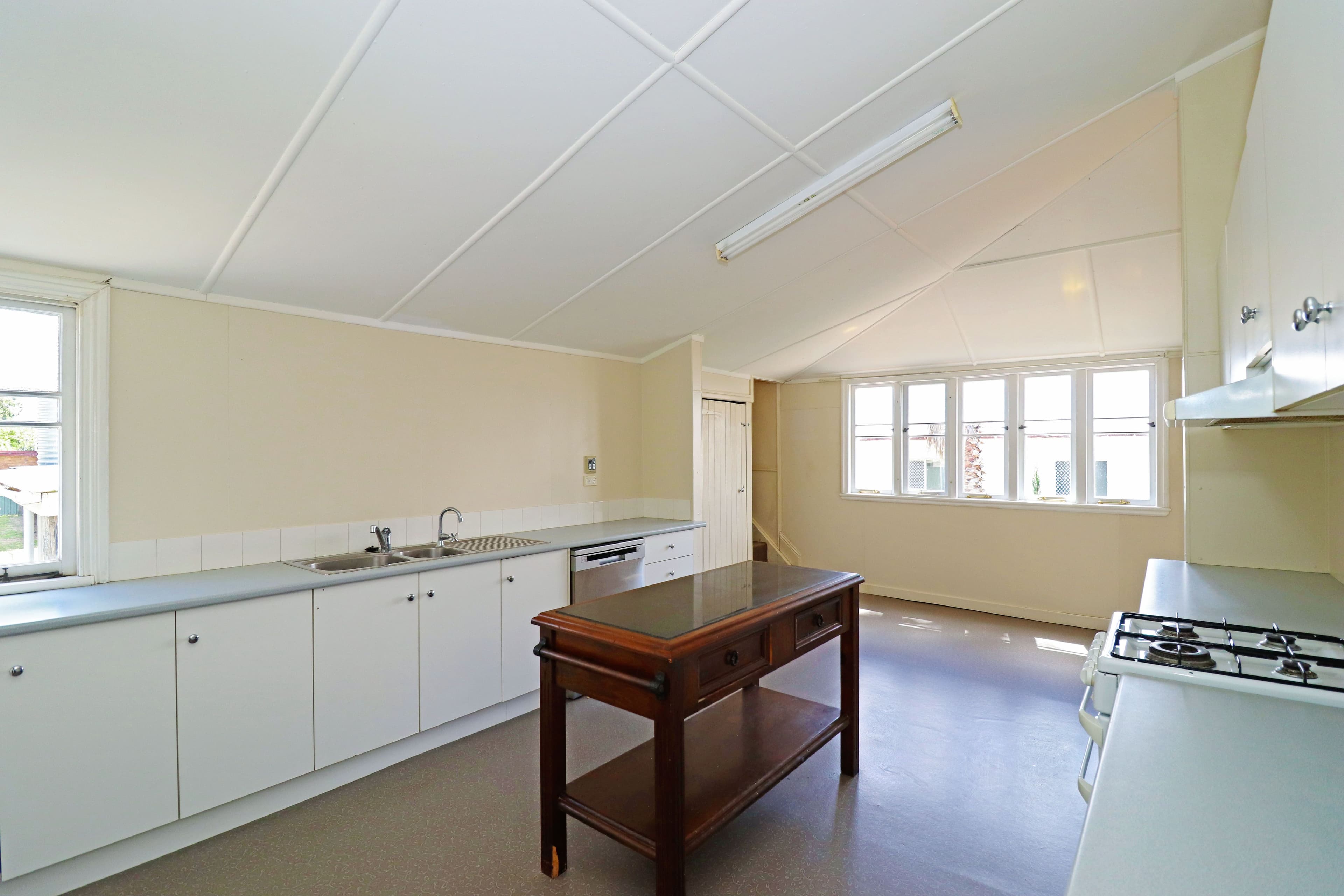 71 Dragon Street, Warwick QLD 4370, Warwick - Thumbnail 7