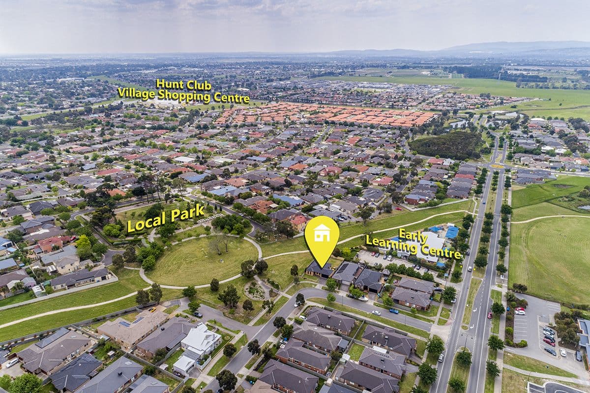 8 Avalon Crescent, Cranbourne East VIC 3977, Cranbourne East - Thumbnail 2