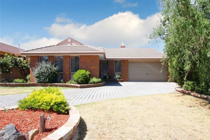 7 Cliffer Place, TAYLORS LAKES VIC 3038, Taylors Lakes - Thumbnail 2
