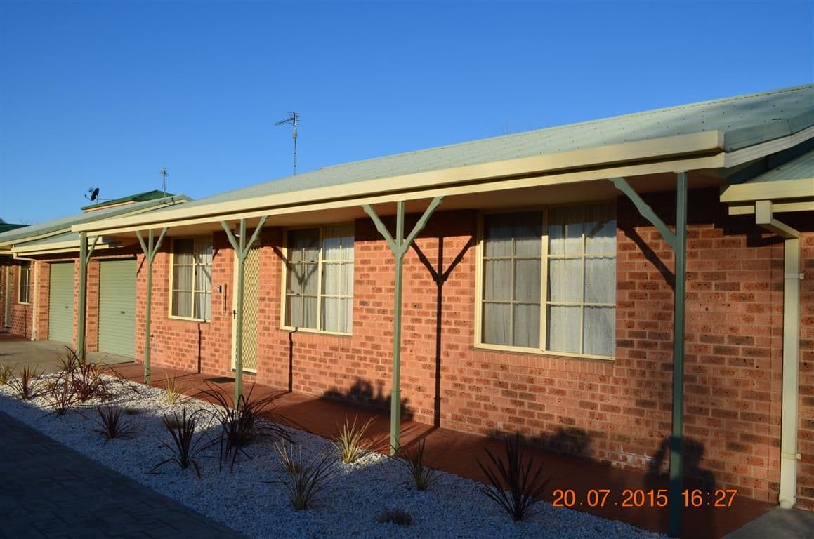 18 Russell Street, Tumut NSW 2720, Tumut - Image 1