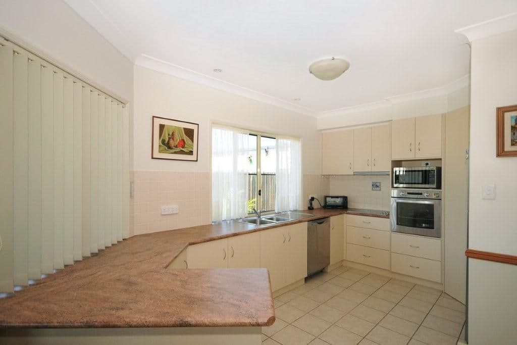4 Meagan Close, KEARNEYS SPRING QLD 4350, Kearneys Spring - Thumbnail 4