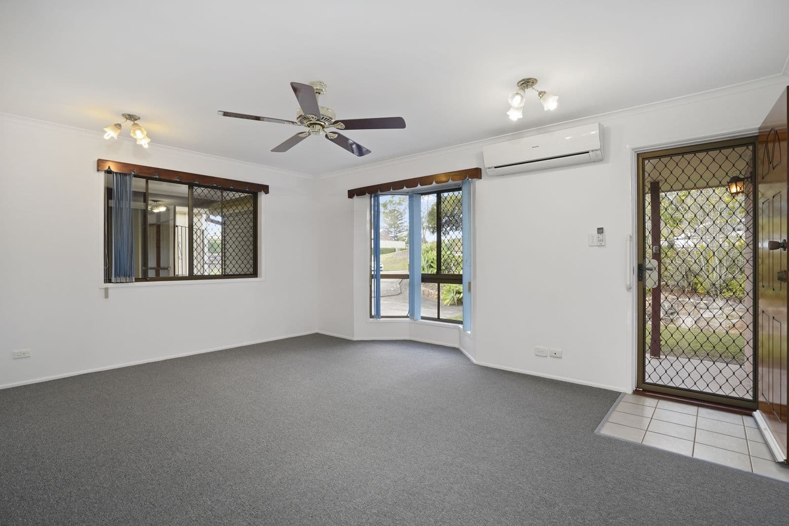 4 Bantry Avenue, Burpengary QLD 4505, Burpengary - Thumbnail 2