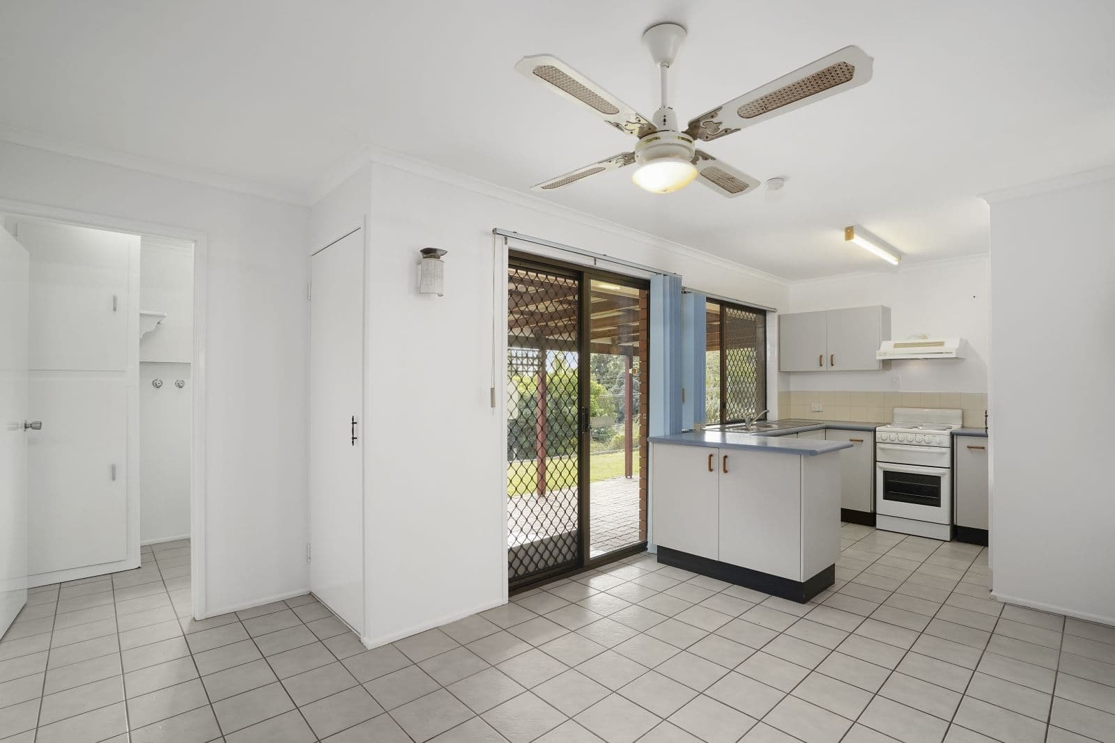 4 Bantry Avenue, Burpengary QLD 4505, Burpengary - Thumbnail 3