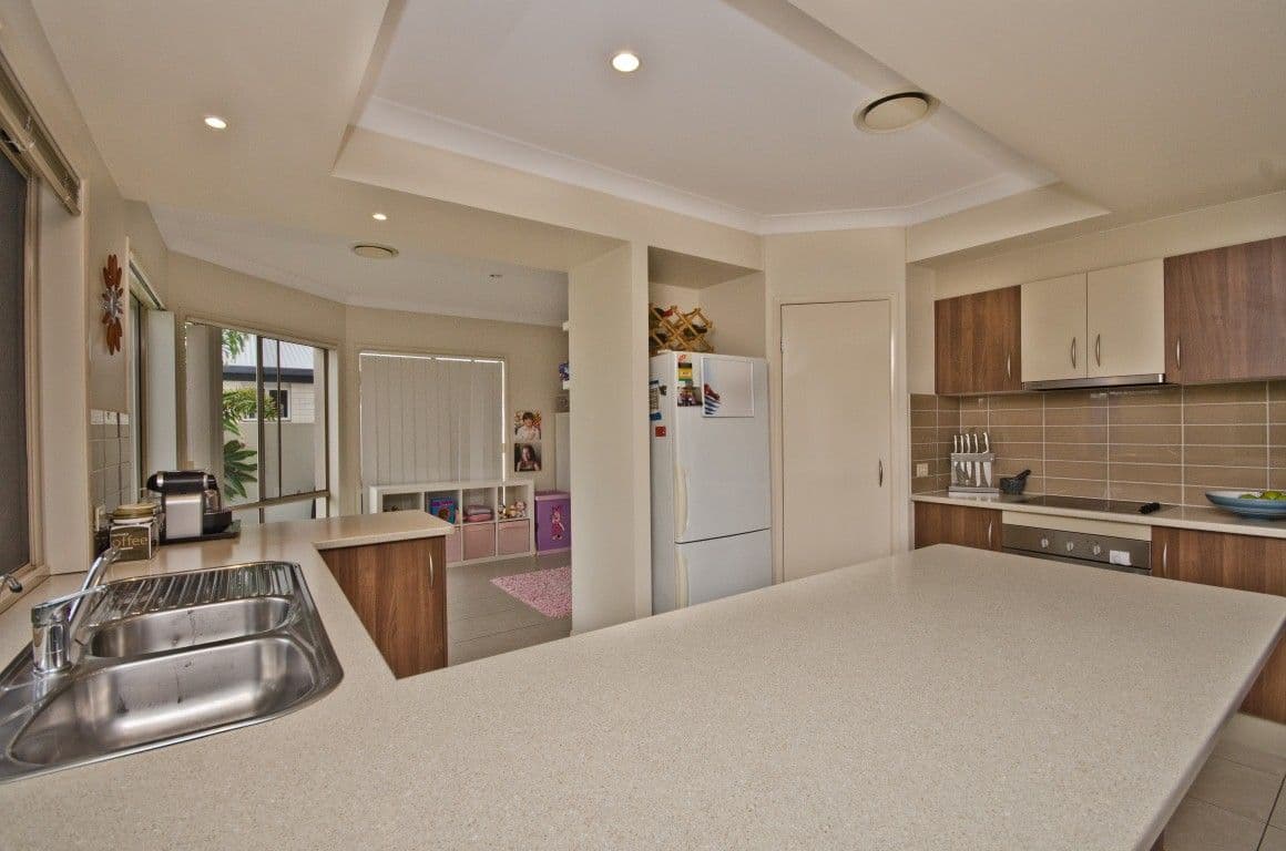 5 Silvermaple Street, ROBINA QLD 4226, Robina - Thumbnail 8