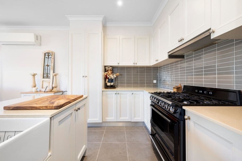 12A Ballan Road, Werribee VIC 3030, Werribee - Thumbnail 7
