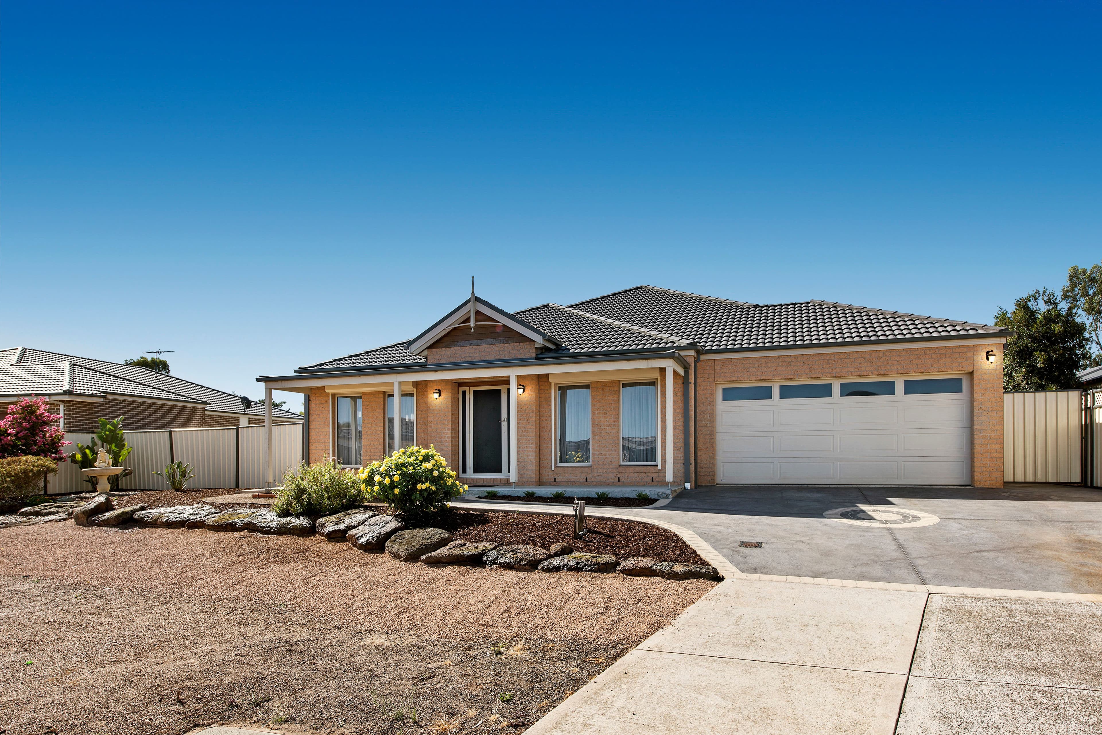 9 Linda Place, Kurunjang VIC 3337, Kurunjang - Image 1