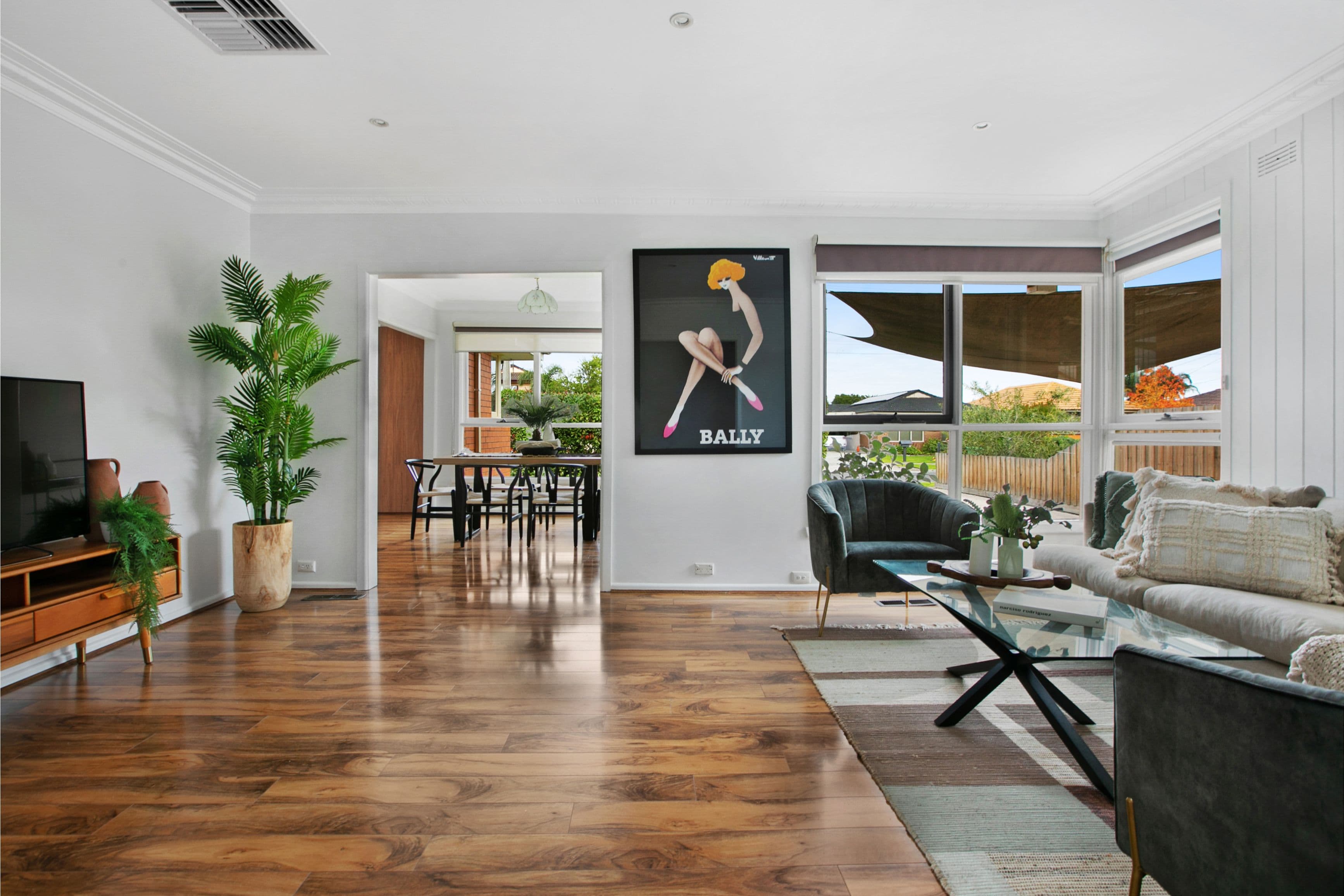 18 Robins Avenue, Reservoir VIC 3073, Reservoir - Thumbnail 2