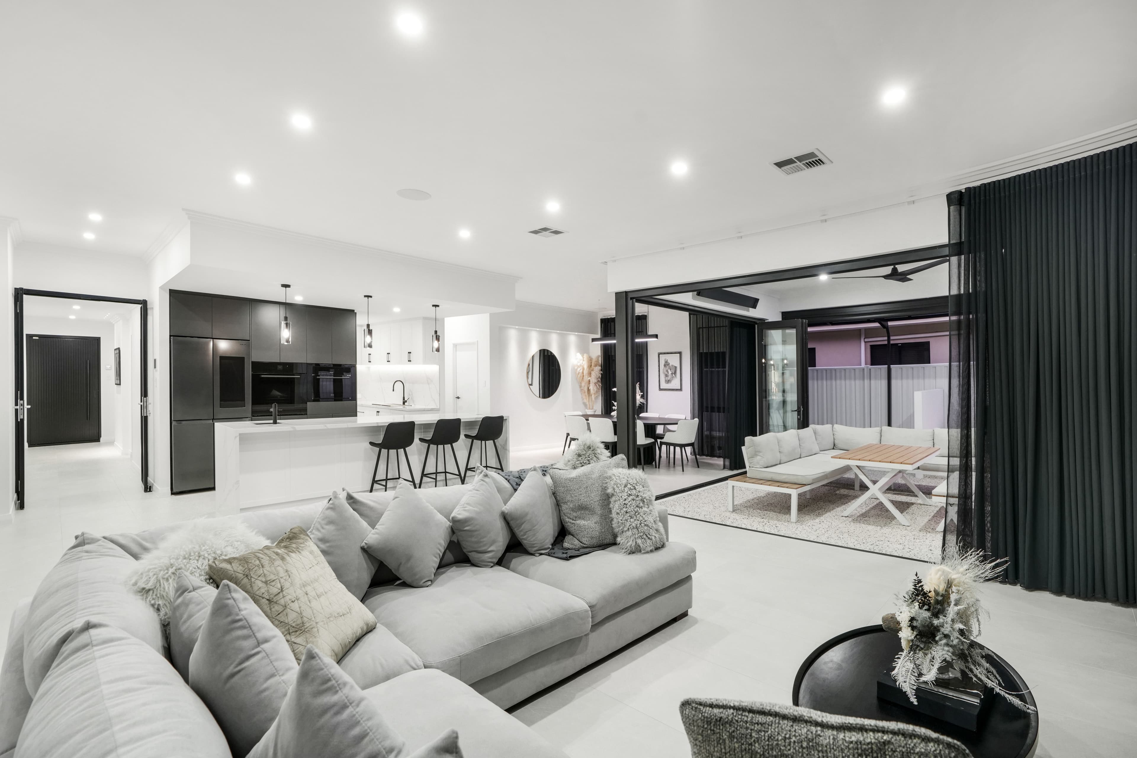 33 Honeymyrtle Turn, Stirling WA 6021, Stirling - Thumbnail 5