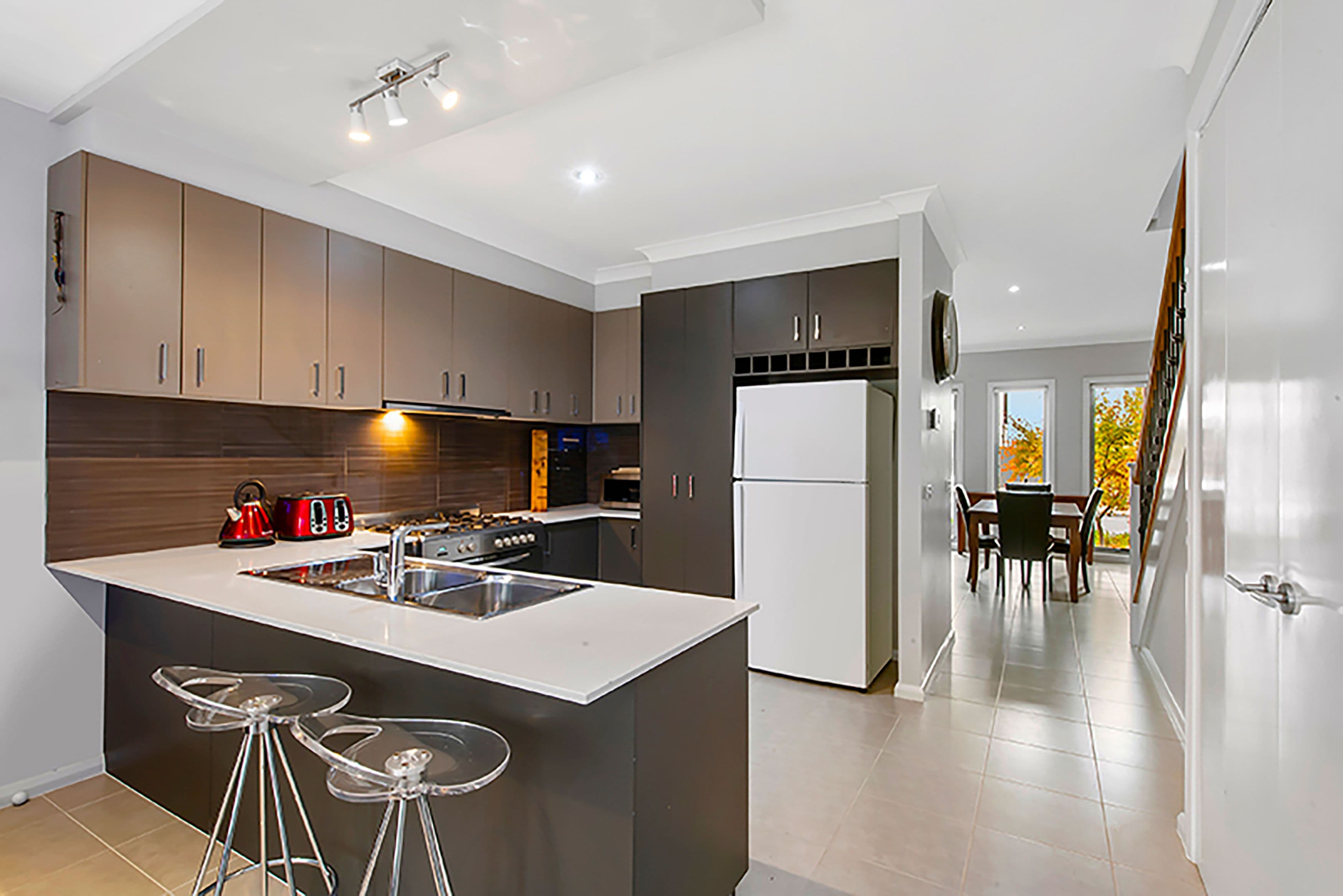 61 The Esplanade, Caroline Springs VIC 3023, Caroline Springs - Thumbnail 3