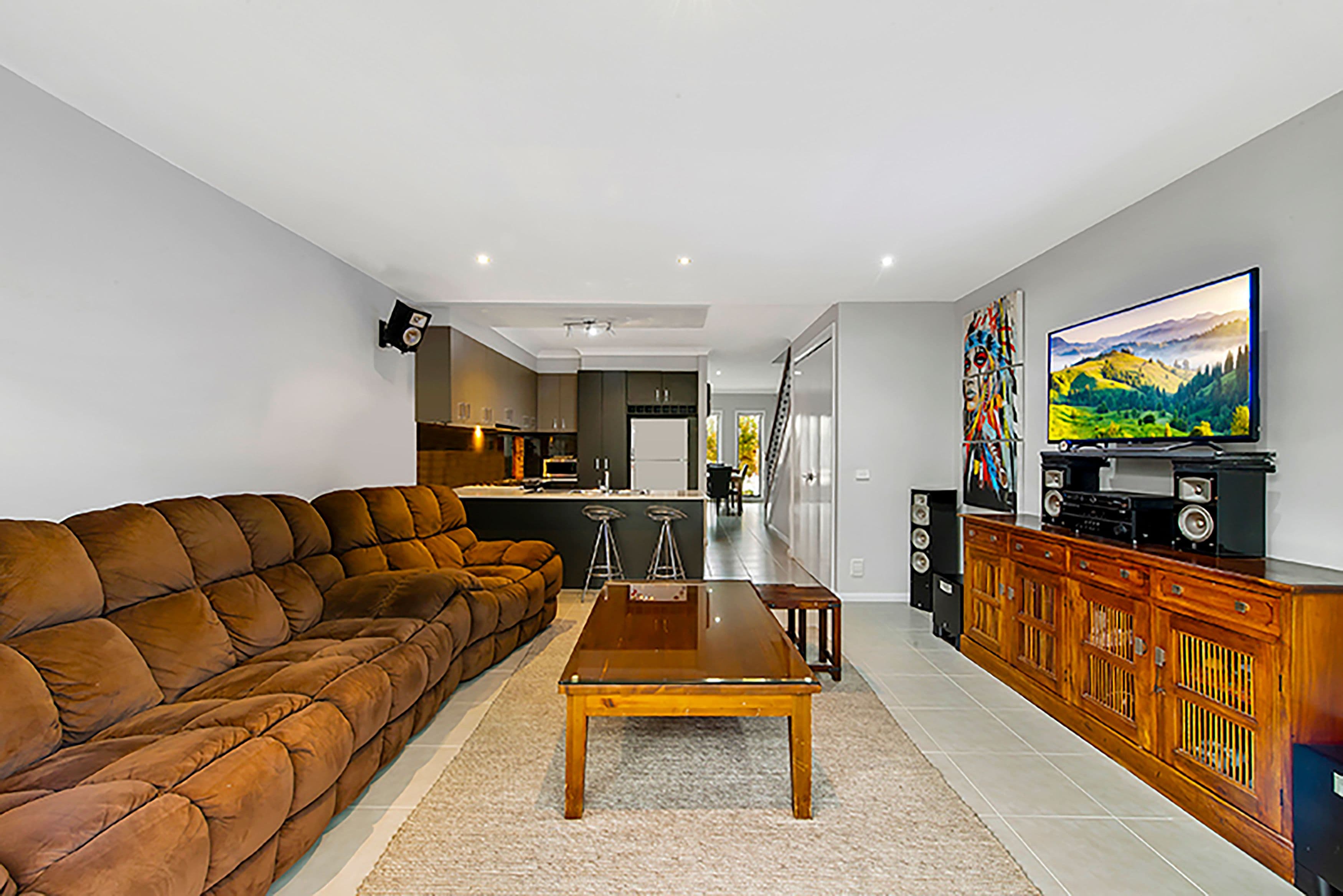 61 The Esplanade, Caroline Springs VIC 3023, Caroline Springs - Thumbnail 5