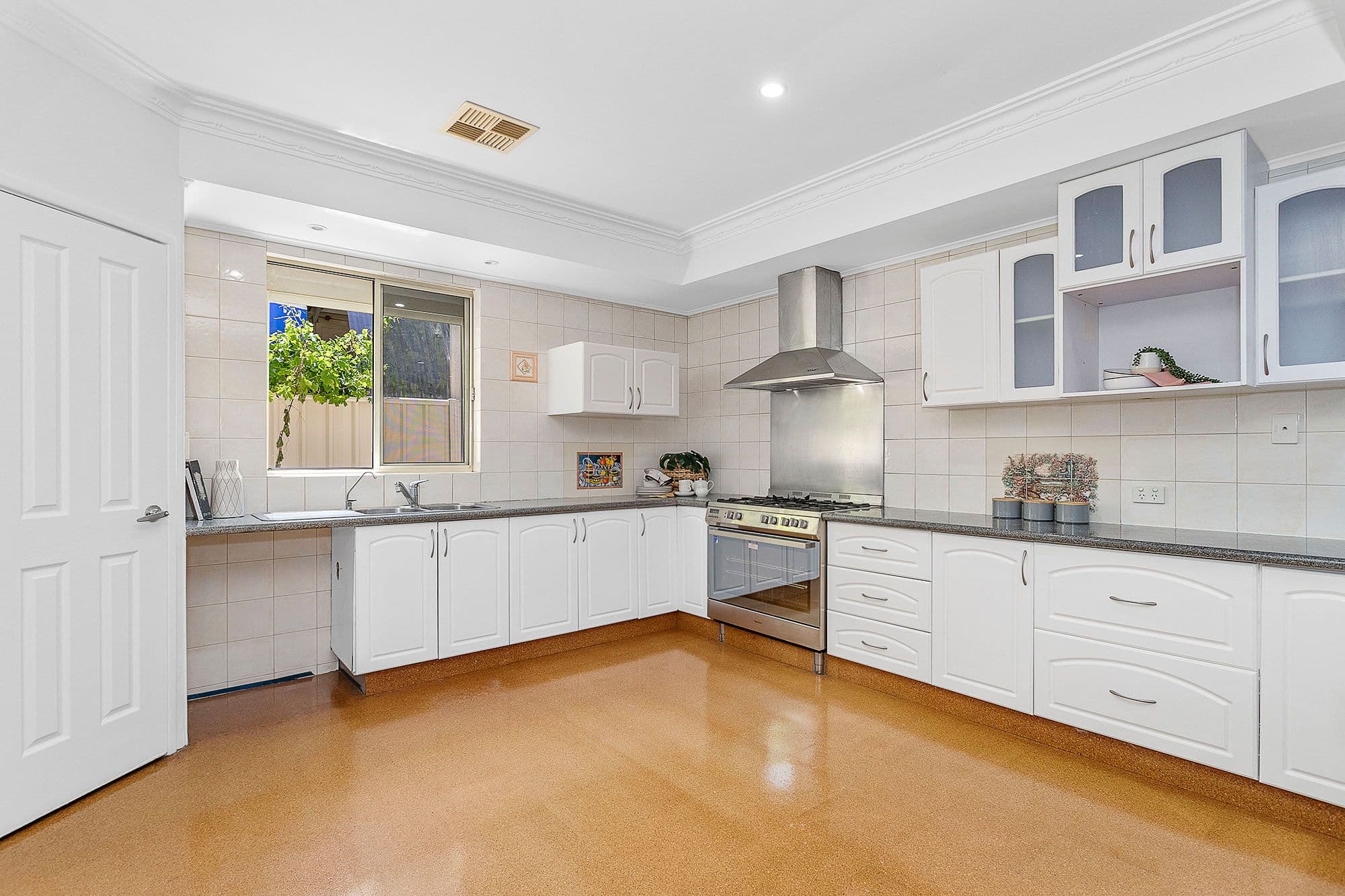 143 Hamilton Street, Stirling WA 6021, Stirling - Thumbnail 3