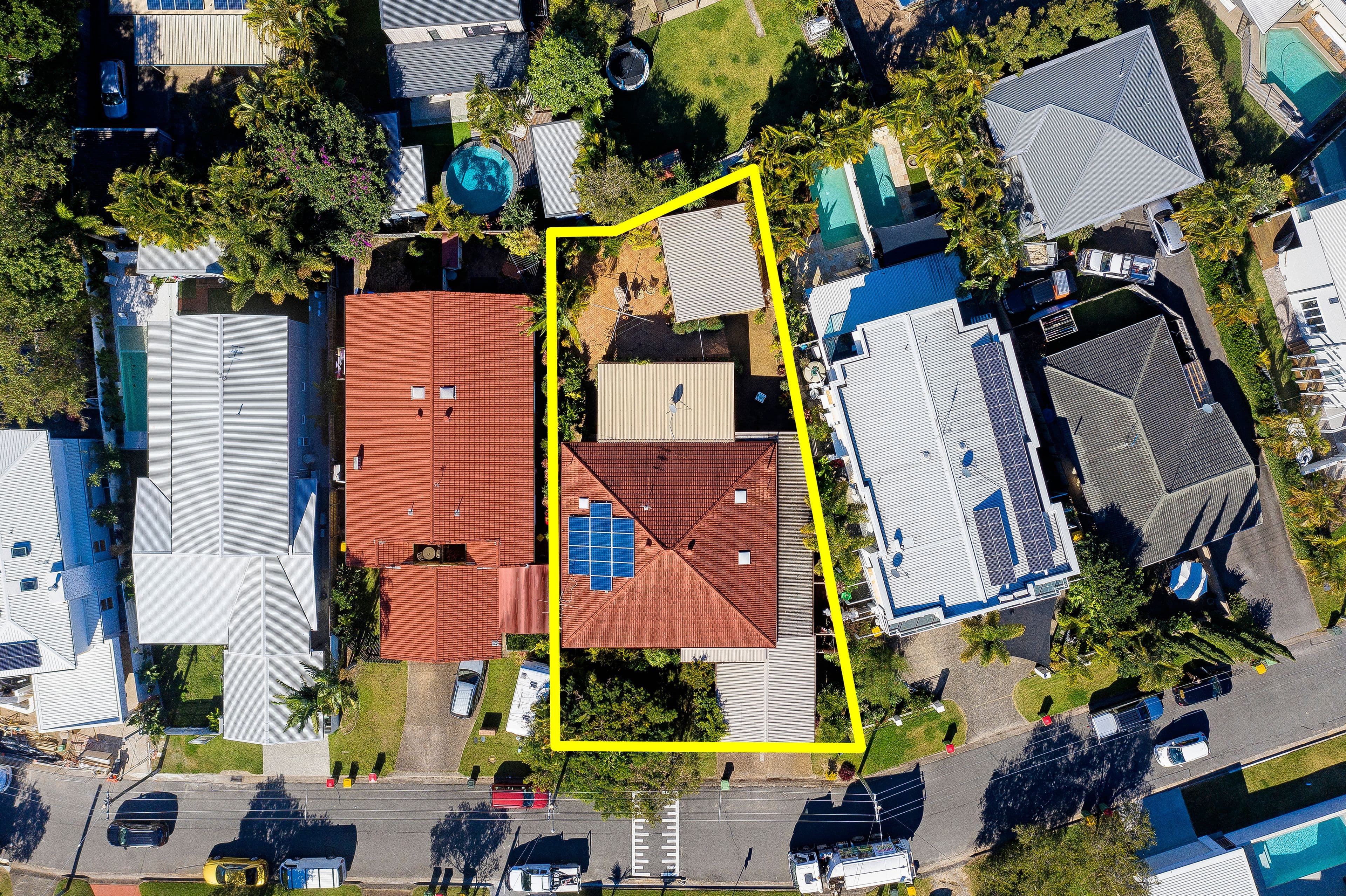 38 Tawarri Crescent, Burleigh Heads QLD 4220, Burleigh Heads - Thumbnail 2