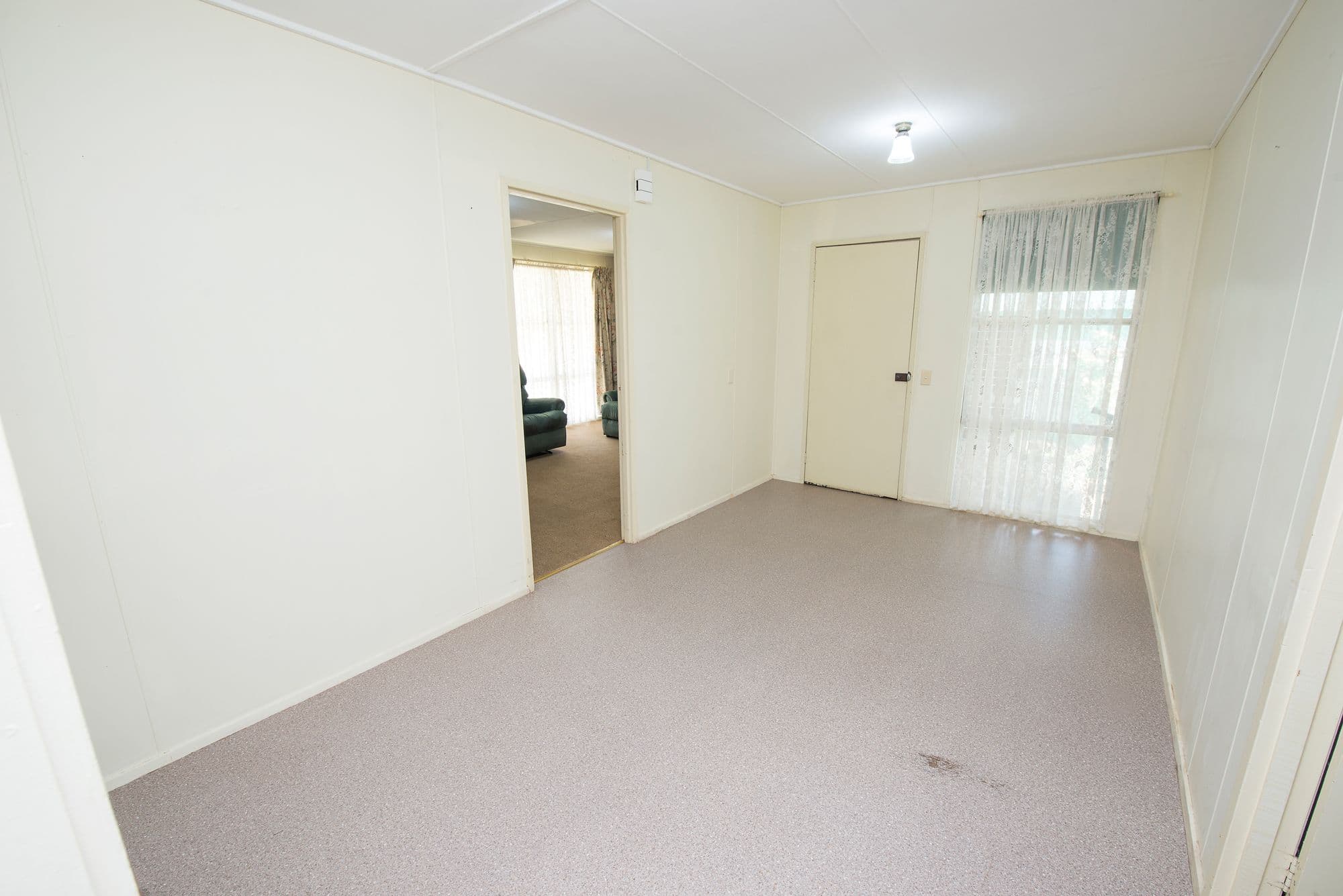 4 Hoare Street, Swan Hill VIC 3585, Swan Hill - Thumbnail 6