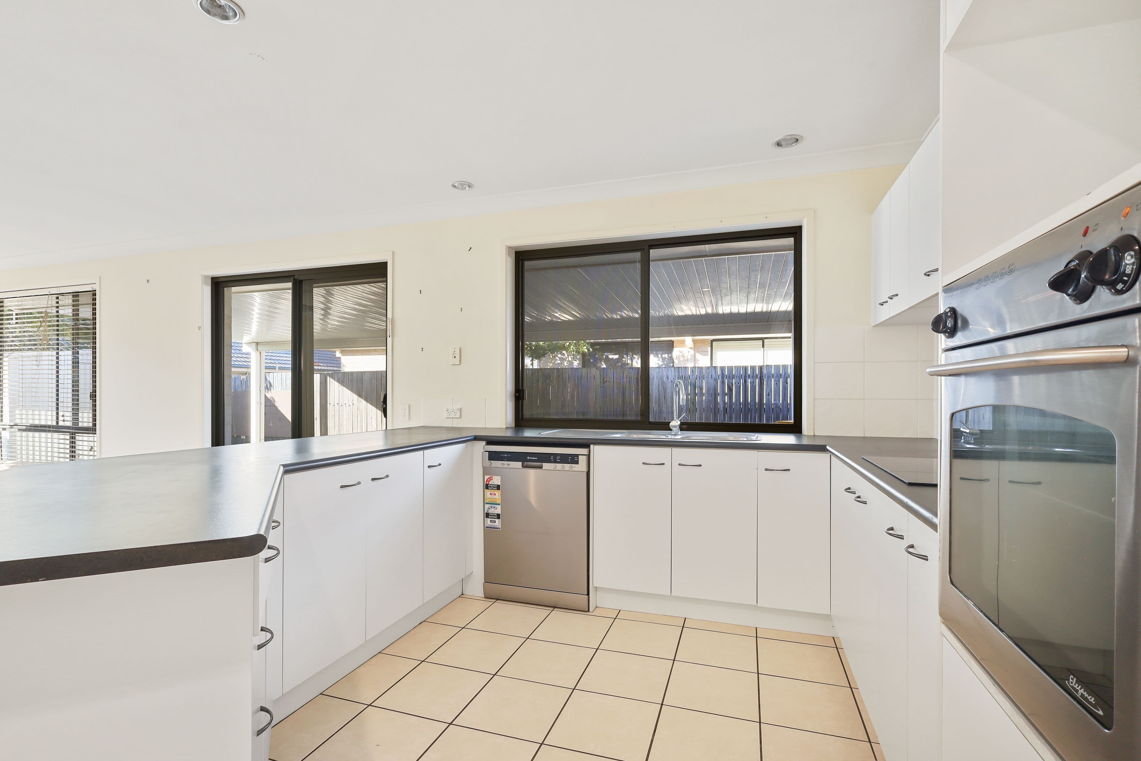 3 Wintergreen Close, Bracken Ridge QLD 4017, Bracken Ridge - Thumbnail 5
