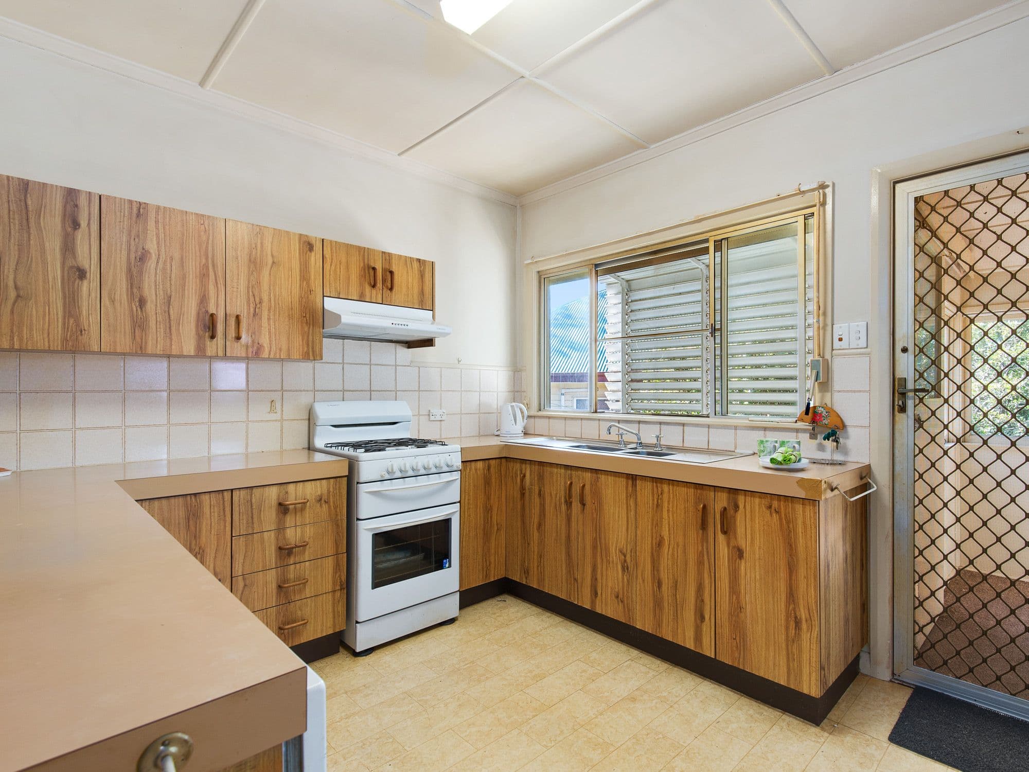 36 Dante Drive, Seven Hills QLD 4170, Seven Hills - Thumbnail 4