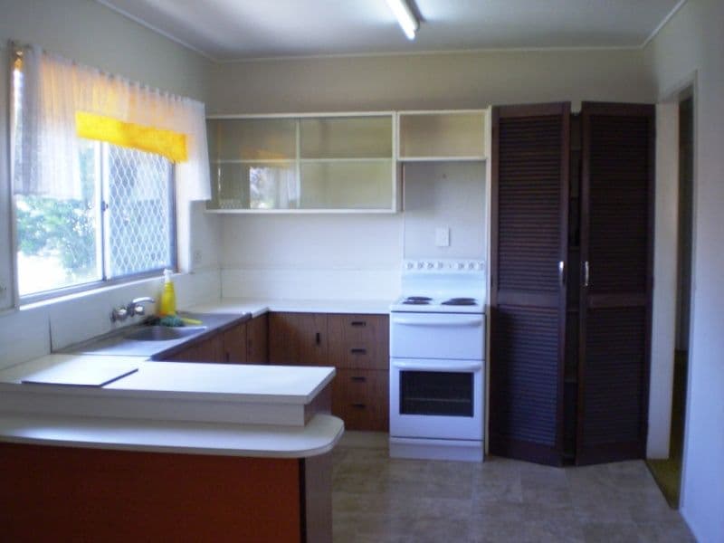 82 Halse Street, SUNNYBANK QLD 4109, Sunnybank - Thumbnail 3
