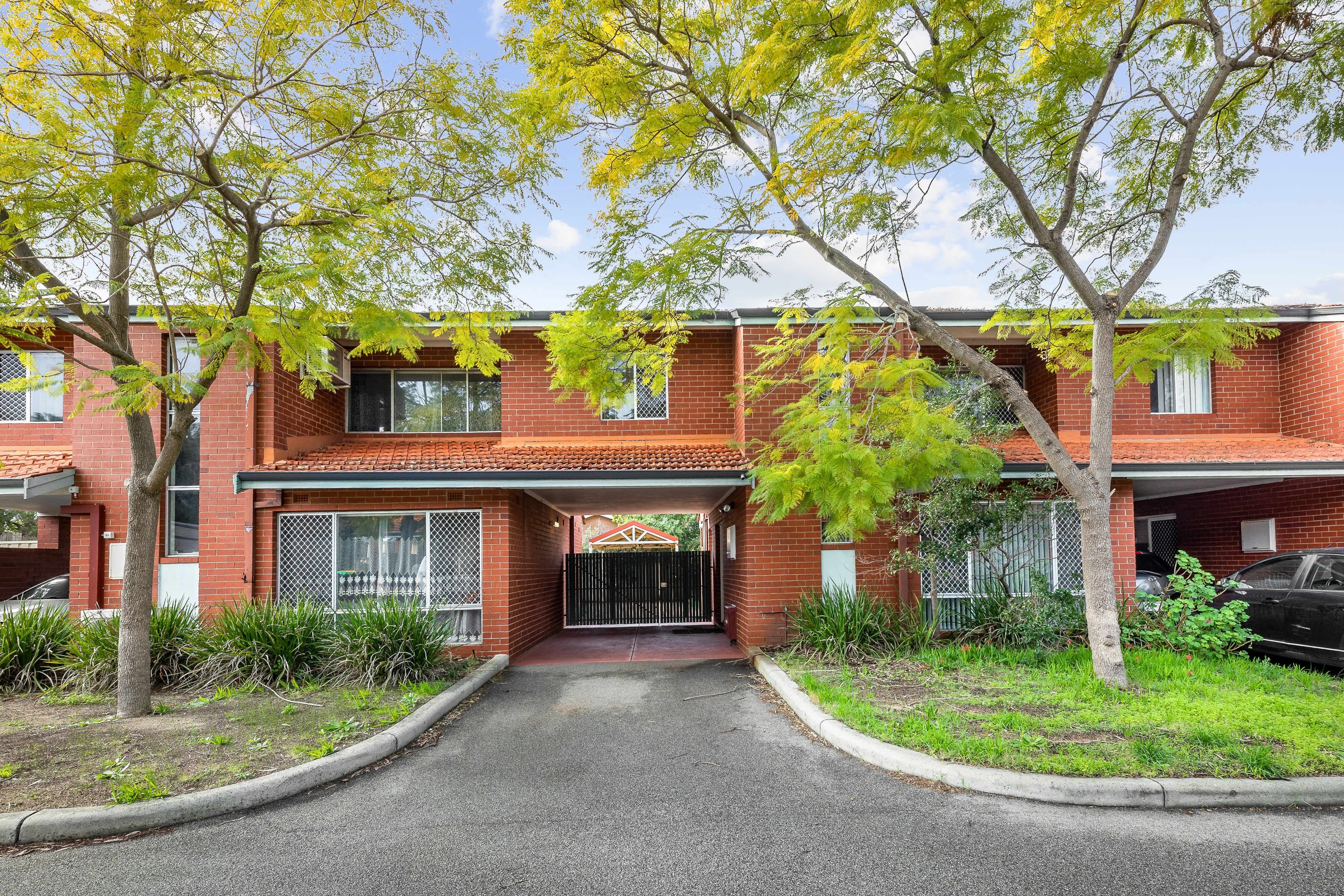 16B Casserley Avenue, Girrawheen WA 6064, Girrawheen - Image 1