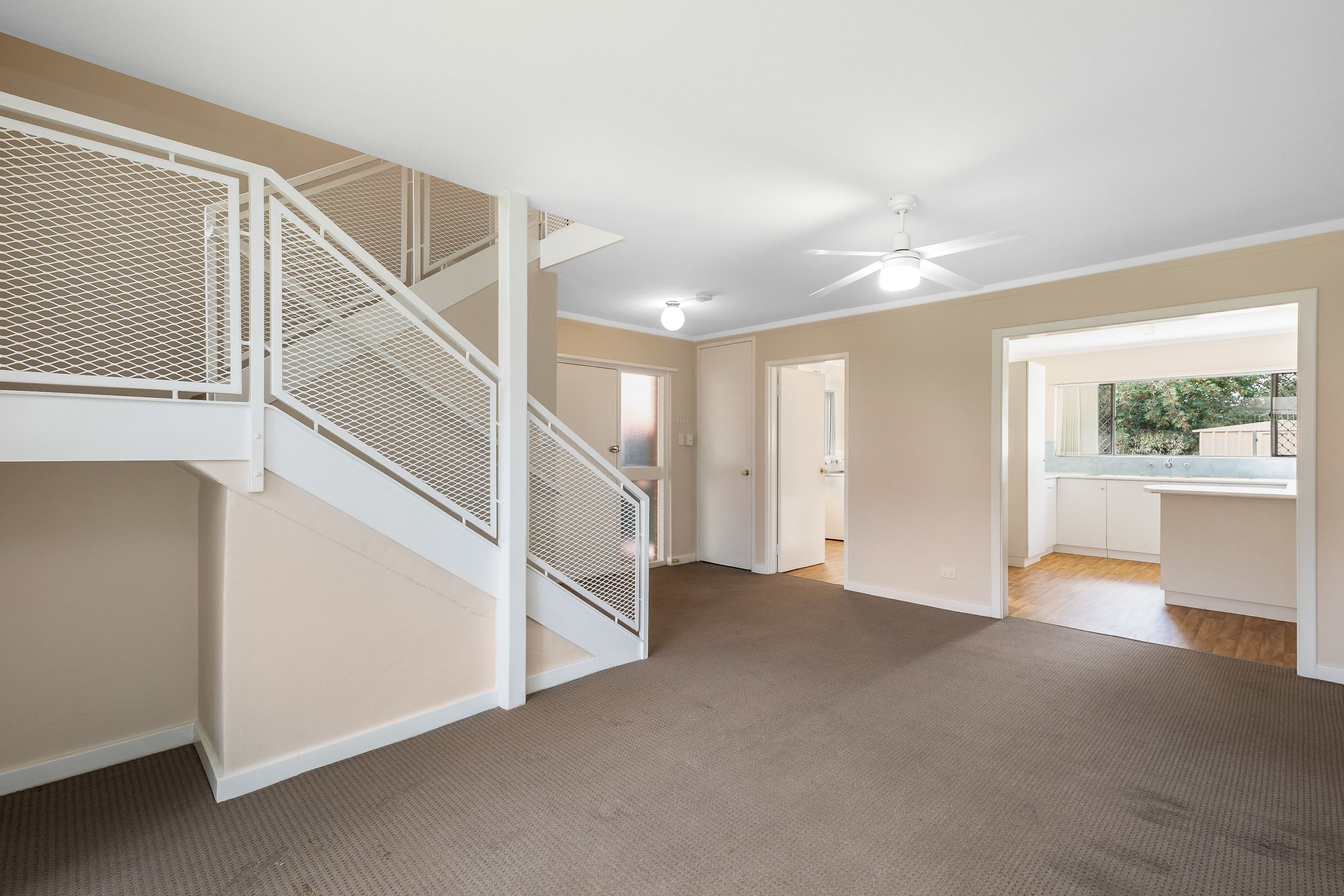 16B Casserley Avenue, Girrawheen WA 6064, Girrawheen - Thumbnail 4