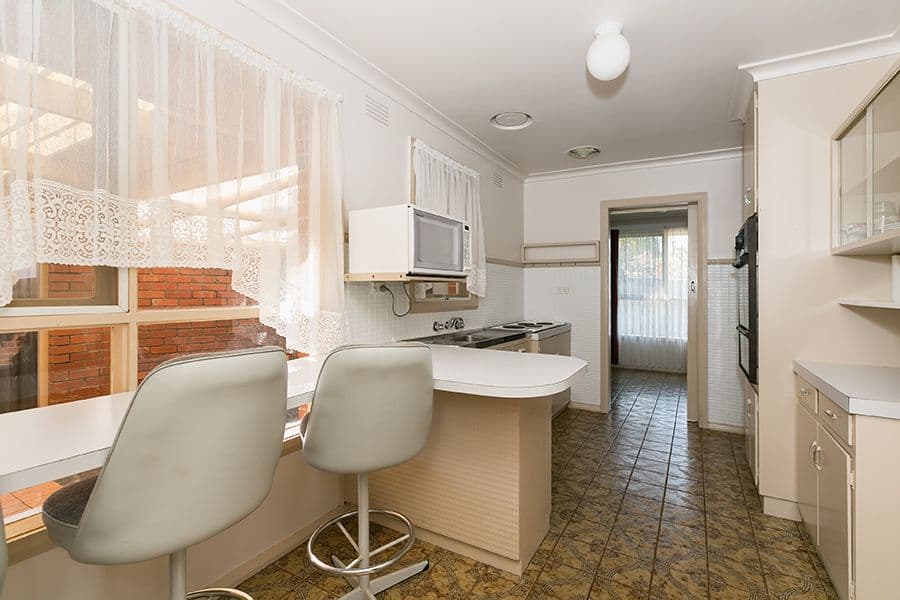 13 Joan Street, MELTON VIC 3337, Melton - Thumbnail 2