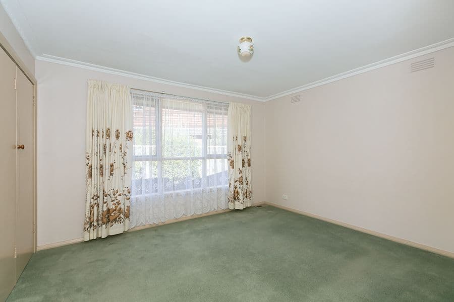 13 Joan Street, MELTON VIC 3337, Melton - Thumbnail 6