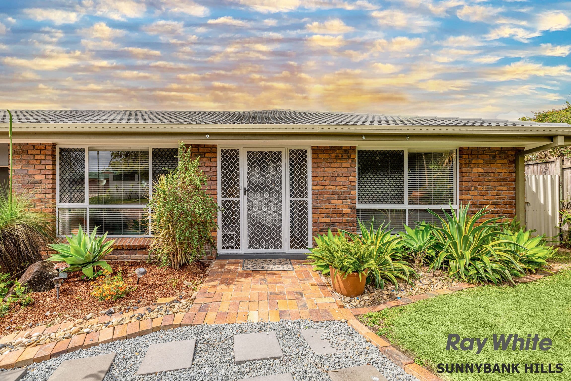 10 Carrumbella Drive, Arundel QLD 4214, Arundel - Thumbnail 2