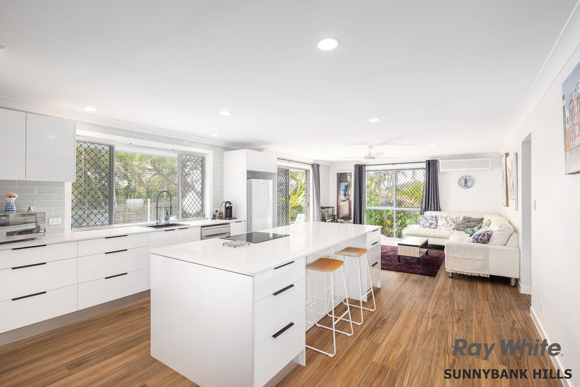 10 Carrumbella Drive, Arundel QLD 4214, Arundel - Thumbnail 7