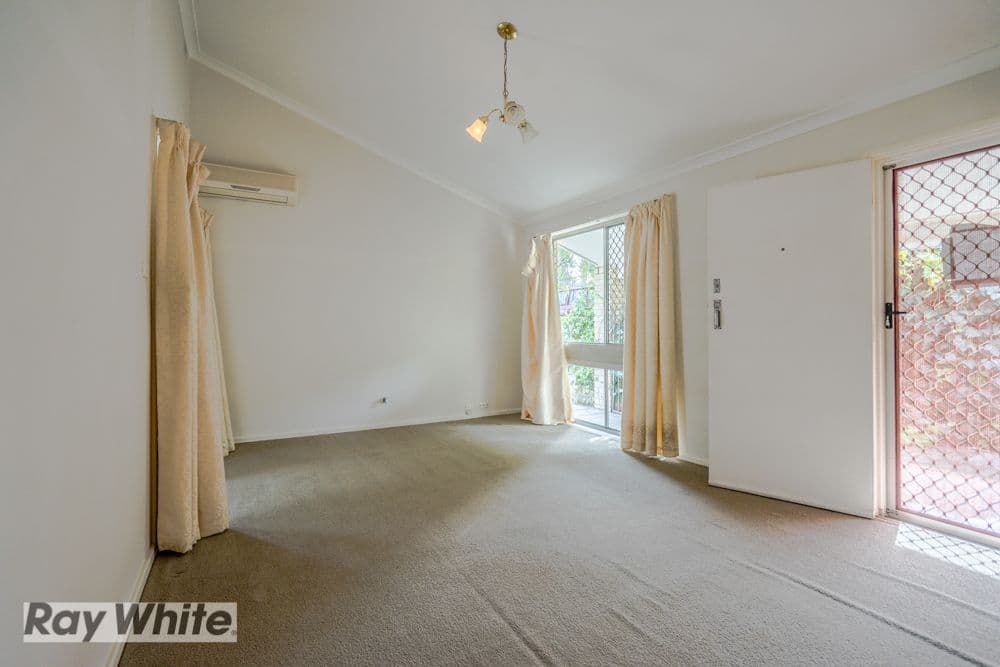 31 Hurlston Way, Koondoola WA 6064, Koondoola - Thumbnail 2