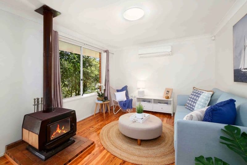 11 Sherwood Drive, Springfield - Thumbnail 2