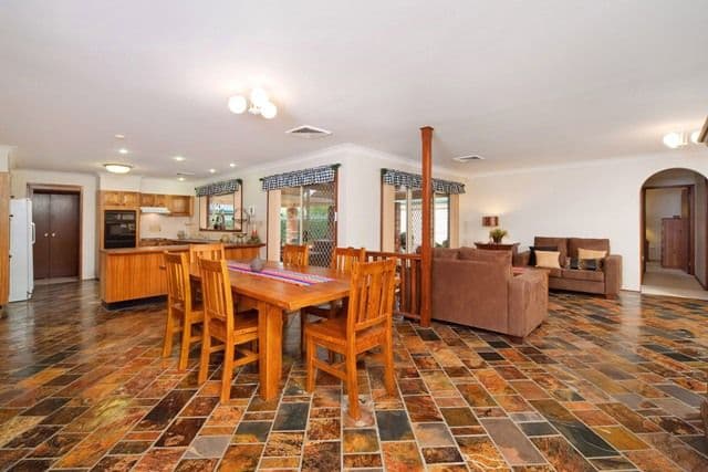 76 Plane Tree Drive, NARELLAN VALE NSW 2567, Narellan Vale - Thumbnail 2