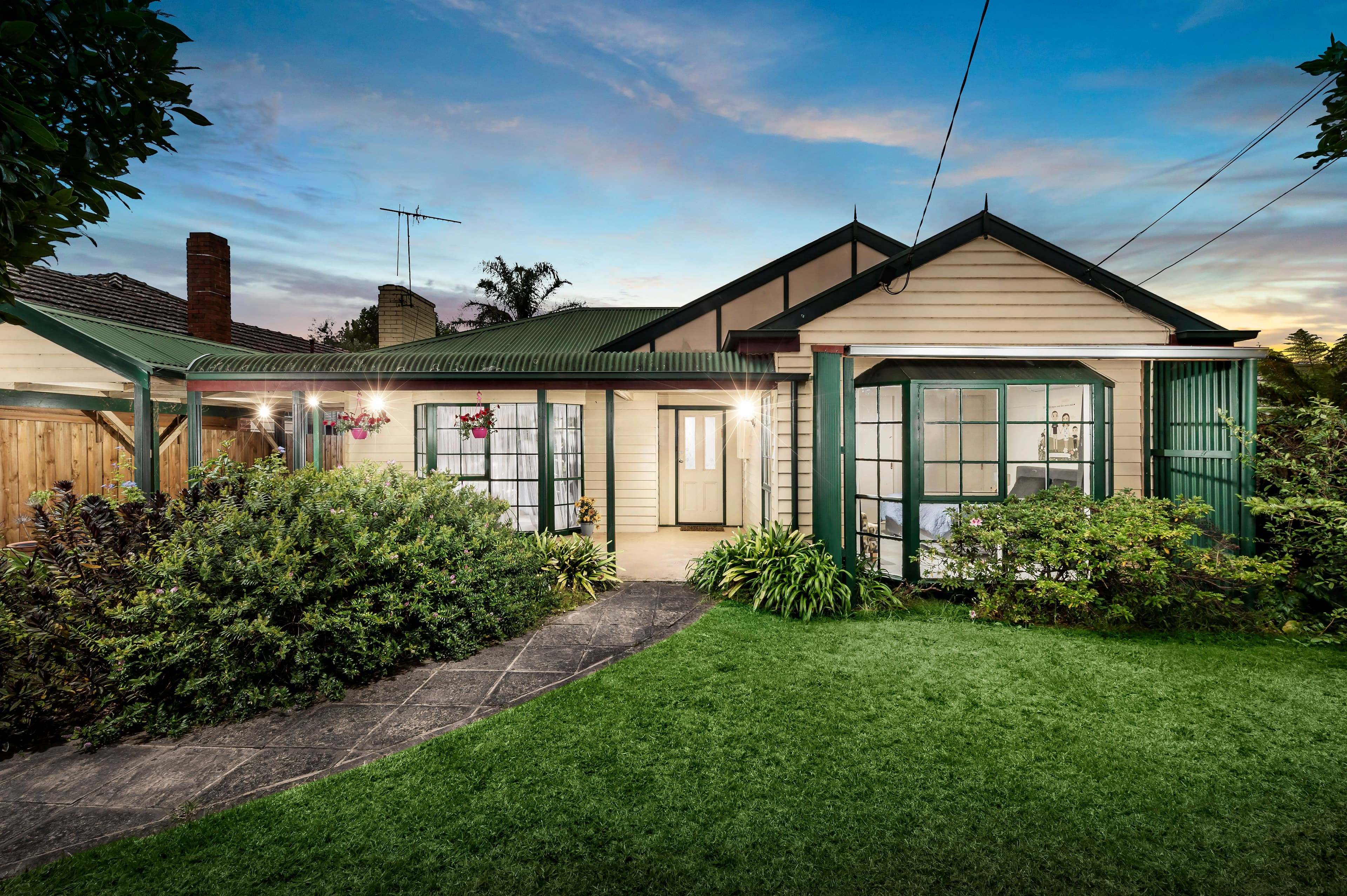 33 Deakin Street, Bentleigh East VIC 3165, Bentleigh East - Image 1