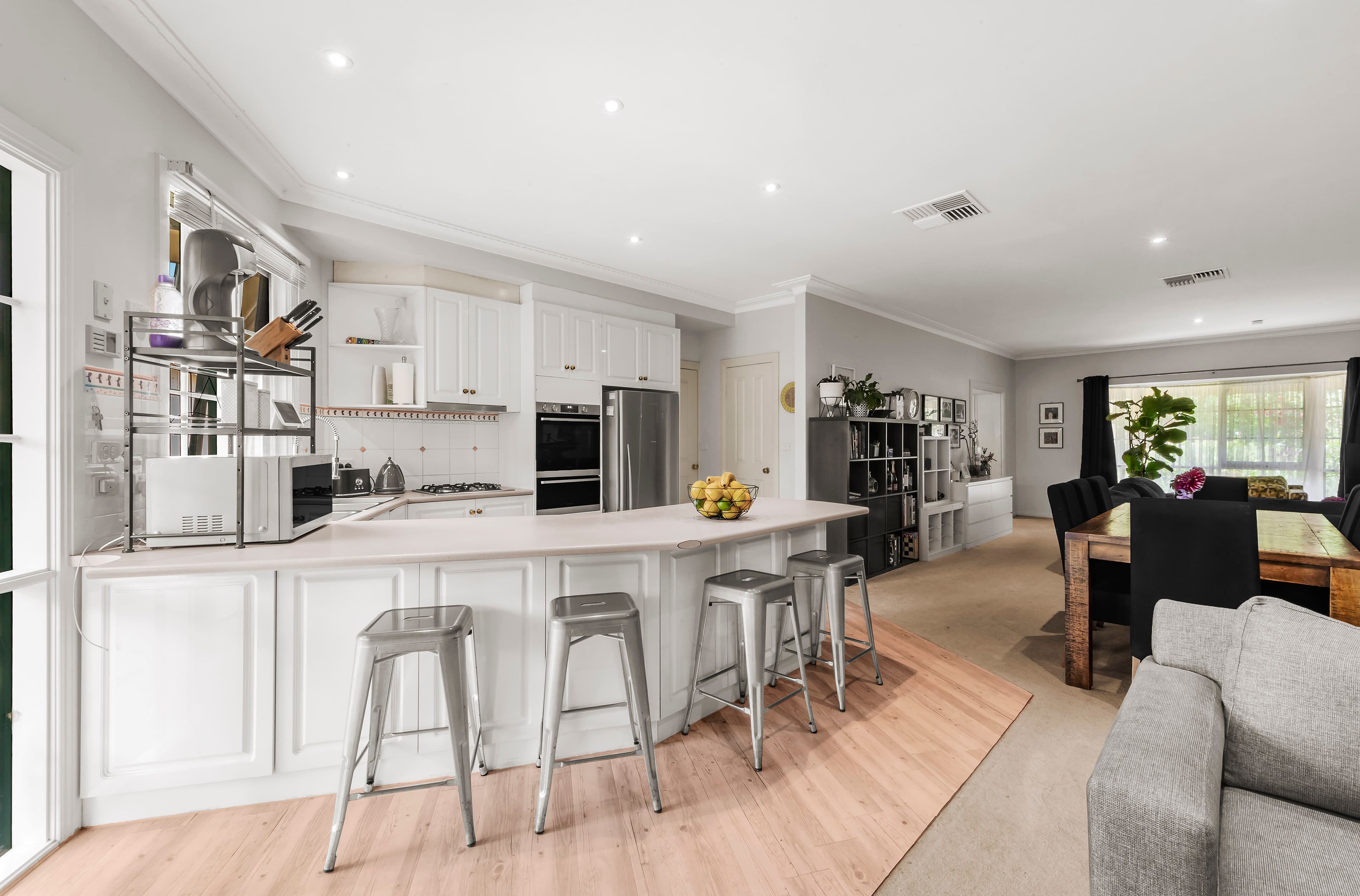 33 Deakin Street, Bentleigh East VIC 3165, Bentleigh East - Thumbnail 4