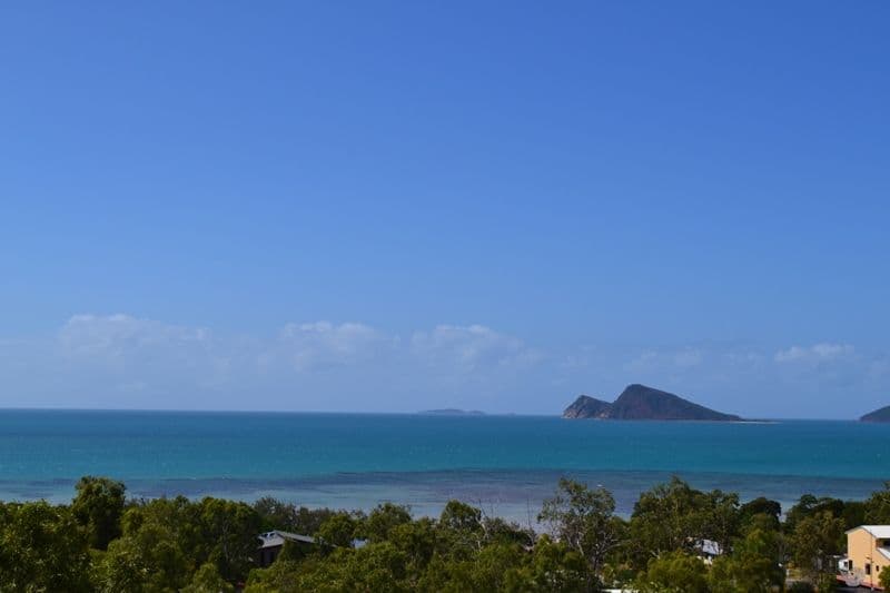 26 RATTRAY Avenue, HIDEAWAY BAY QLD 4800, Hideaway Bay - Thumbnail 5