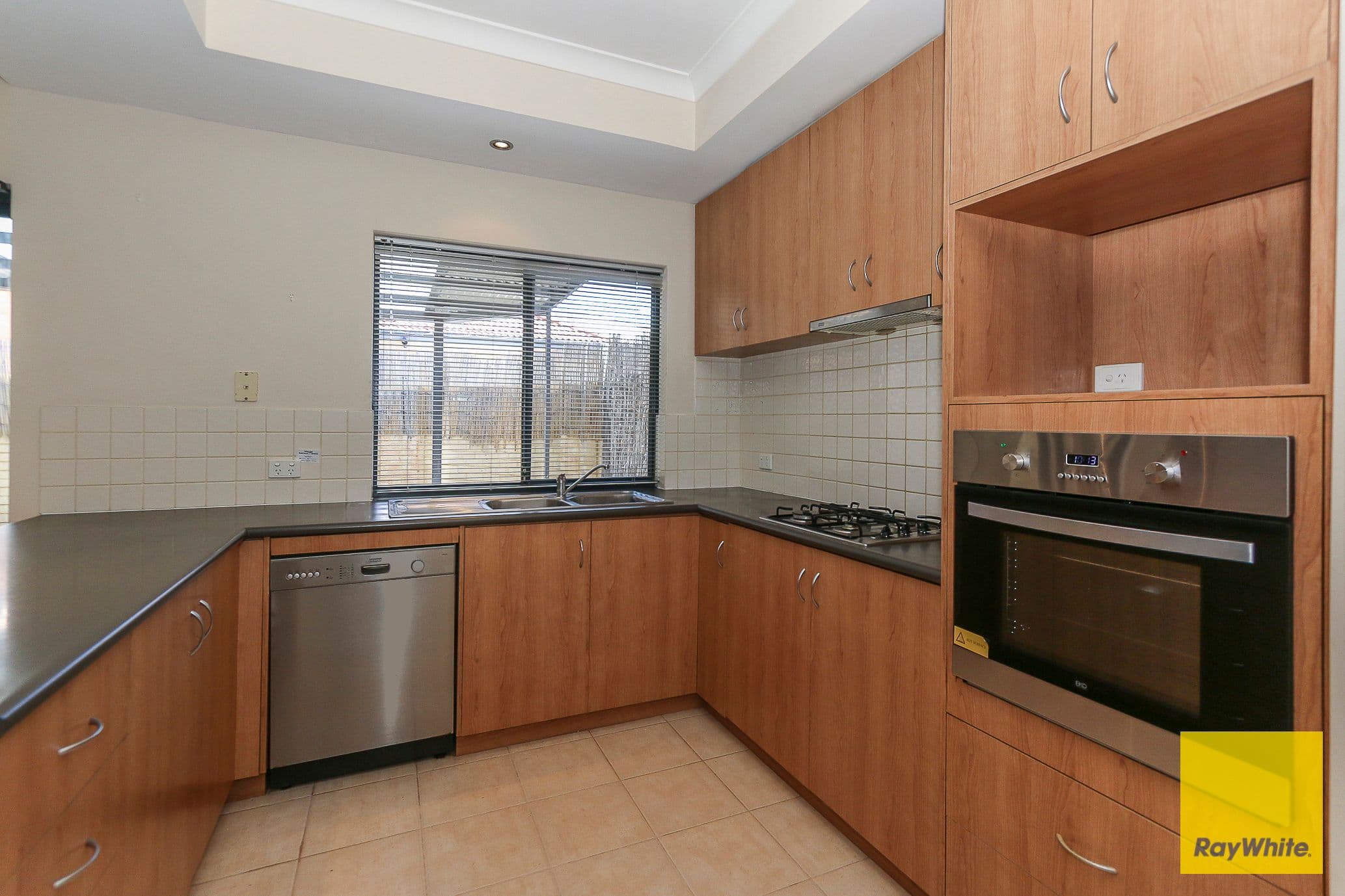 29 Old Trafford Avenue, Madeley WA 6065, Madeley - Thumbnail 7
