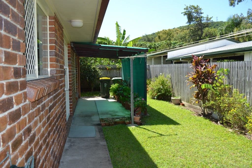 Unit 2, 37 Adelaide Park Road, YEPPOON QLD 4703, Yeppoon - Thumbnail 8