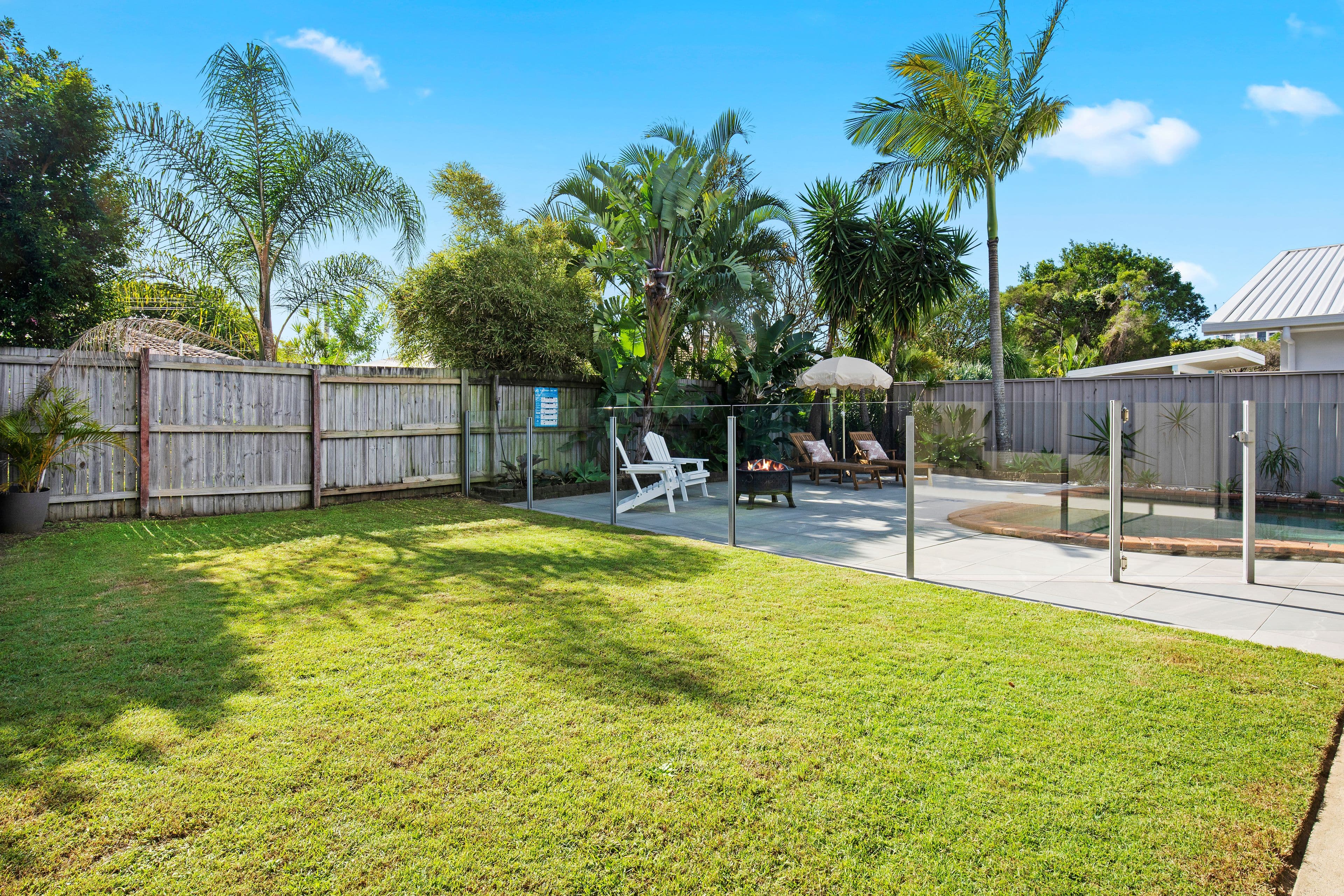 51 Bordeaux Parade, Mermaid Waters QLD 4218, Mermaid Waters - Thumbnail 7