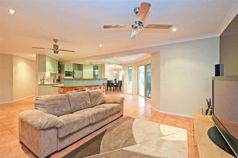 10 Lakefield Drive, VICTORIA POINT QLD 4165, Victoria Point - Thumbnail 3
