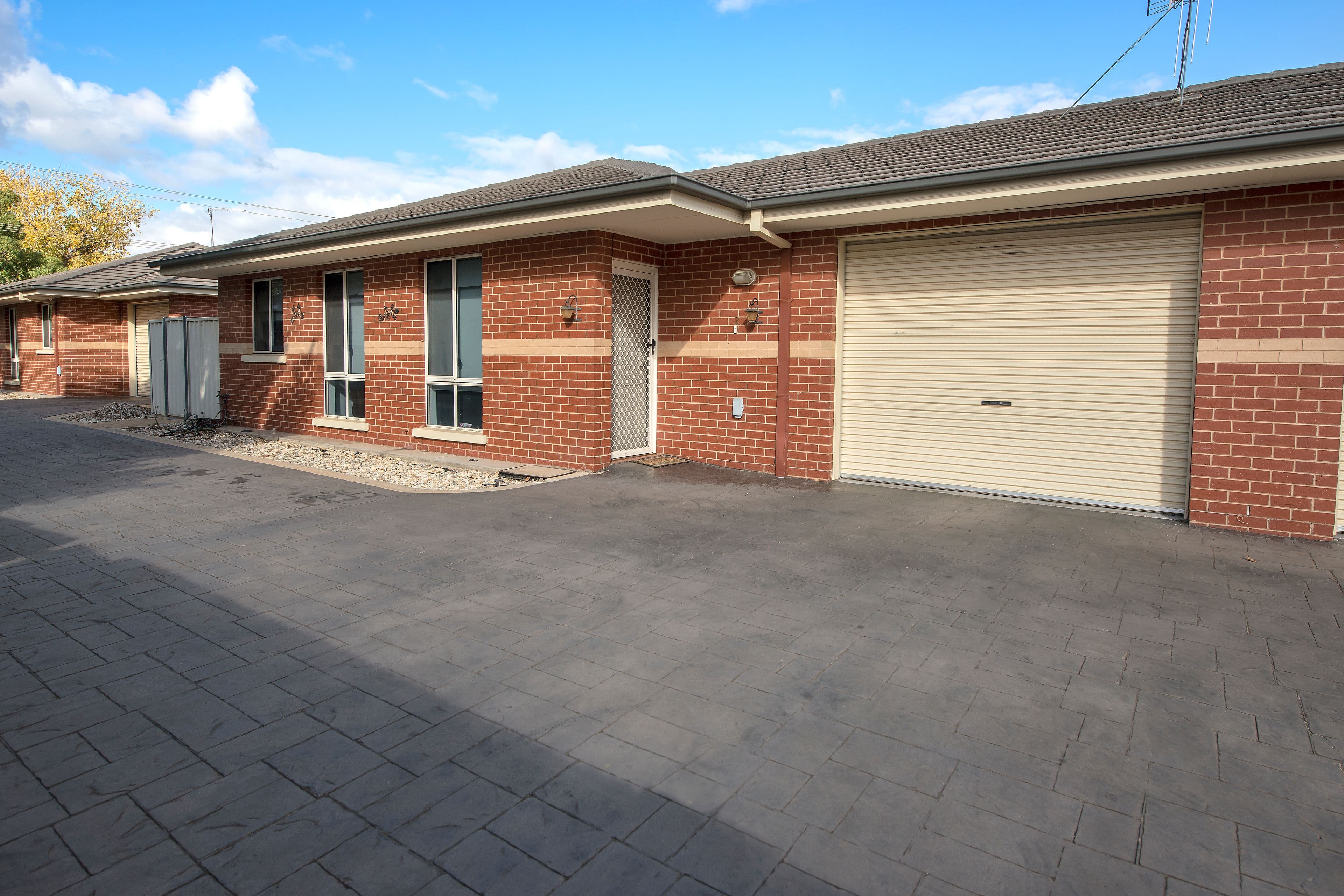 82 Stradbroke Avenue, Swan Hill VIC 3585, Swan Hill - Image 1