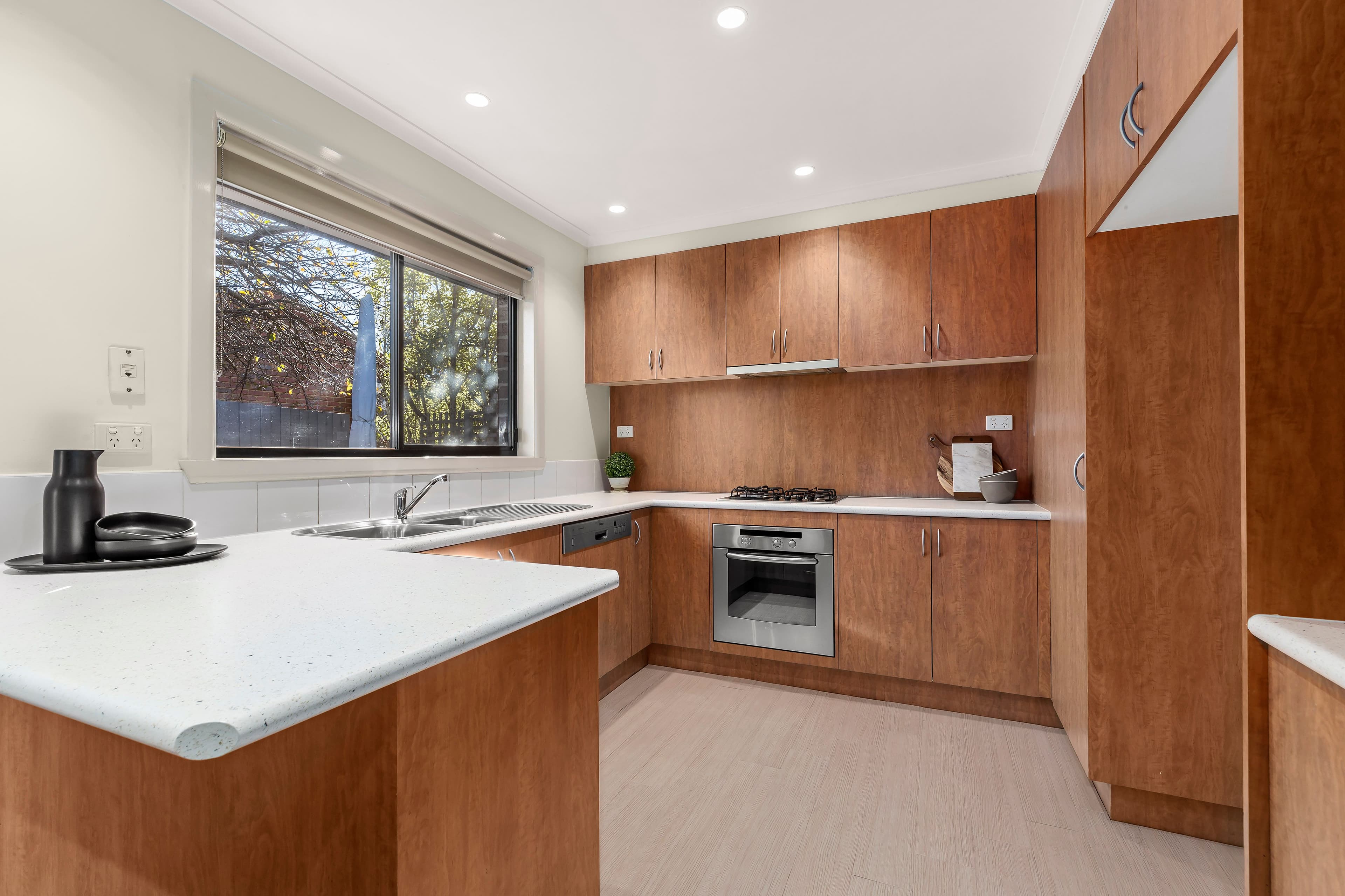 31 Severn Crescent, Rowville VIC 3178, Rowville - Thumbnail 2