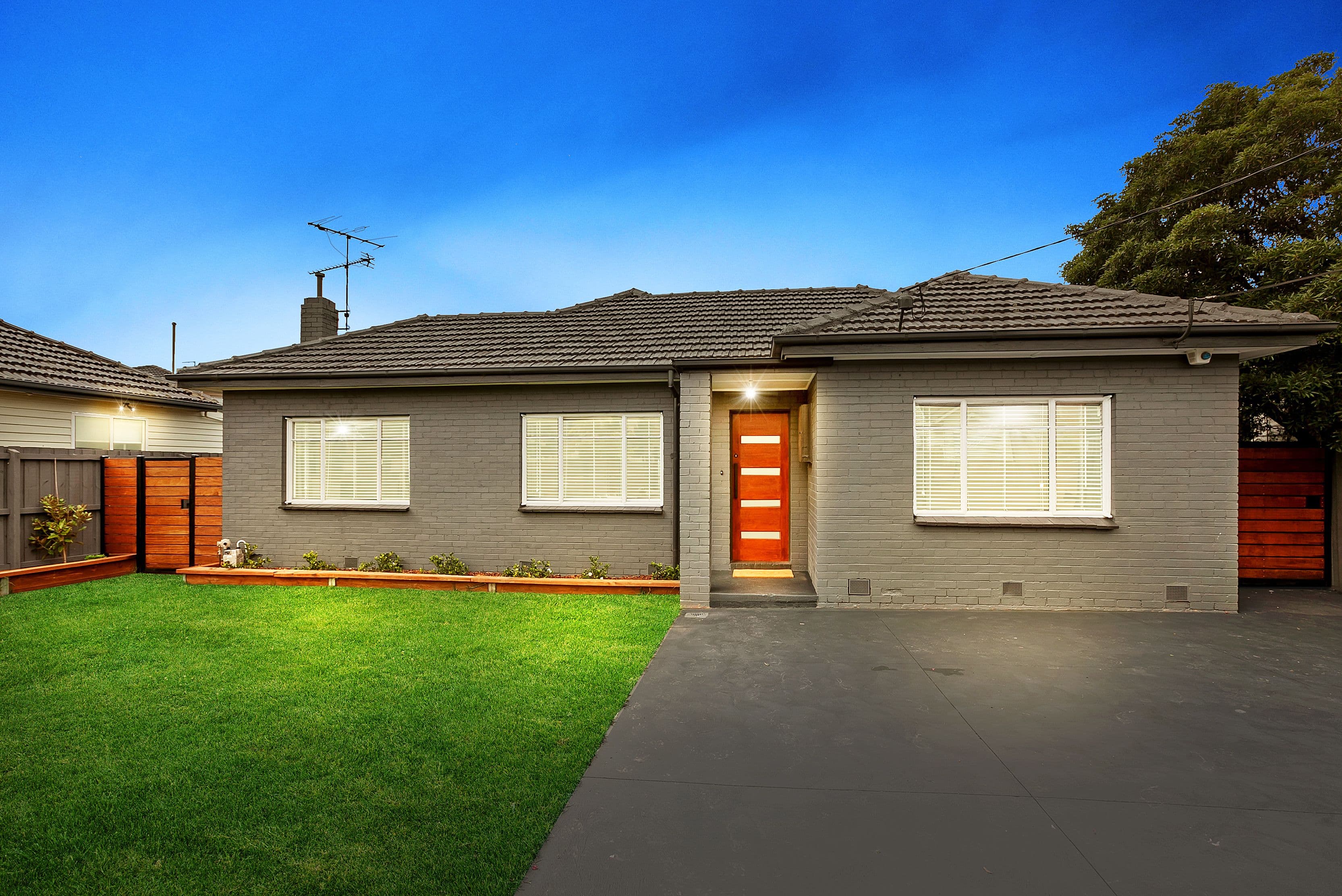 17 Elsey Road, Reservoir VIC 3073, Reservoir - Thumbnail 2