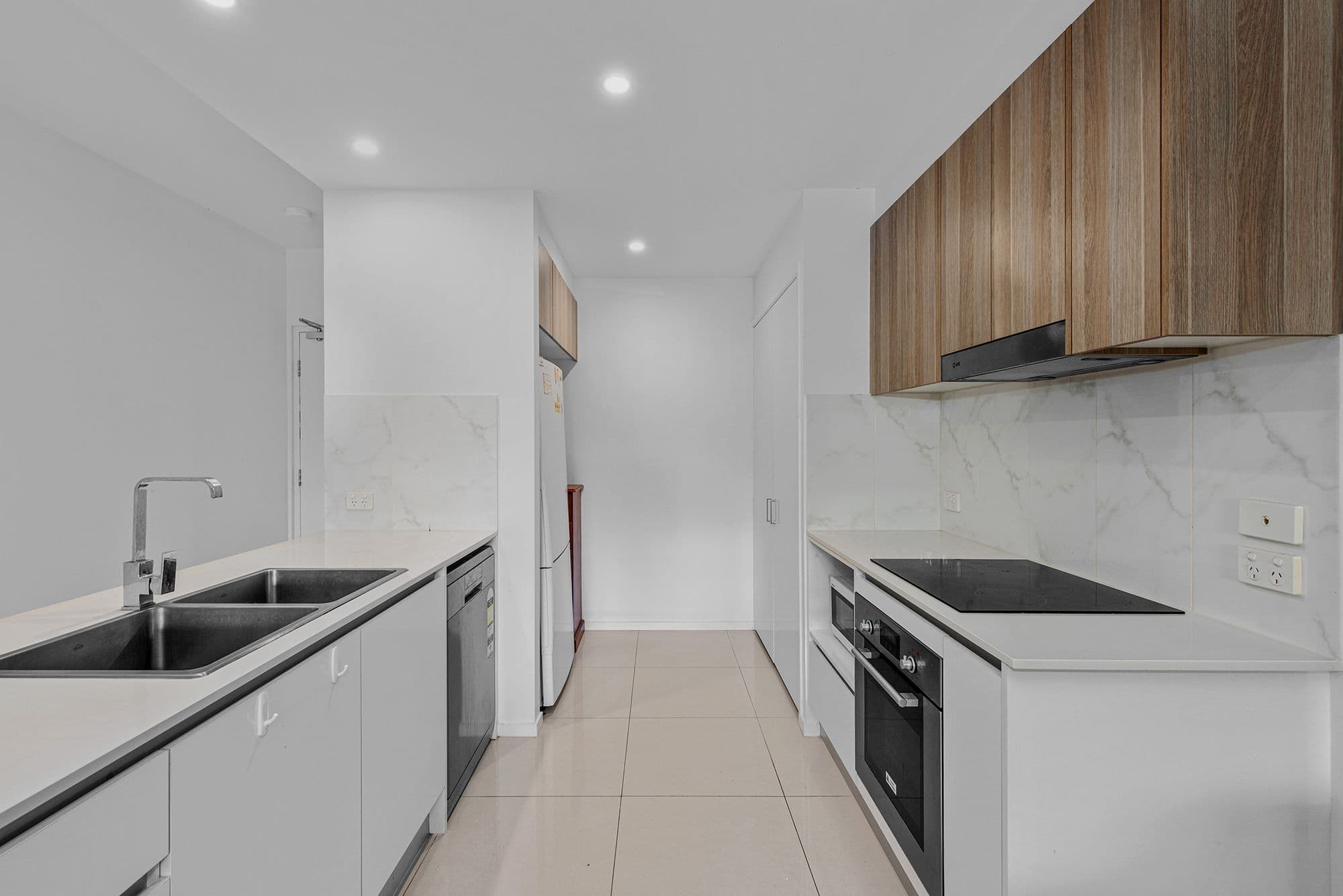 35 Burrai Street, Morningside QLD 4170, Morningside - Thumbnail 2