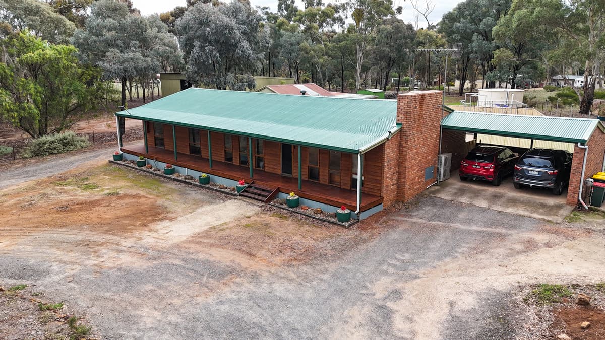 62 Reef Street, Wedderburn VIC 3518, Wedderburn - Image 1