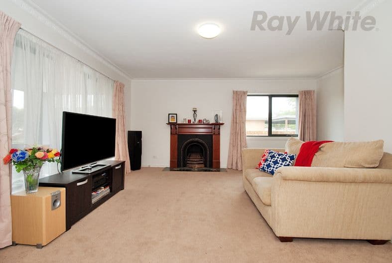 22 STREETON Road, Bayswater VIC 3153, Bayswater - Thumbnail 2