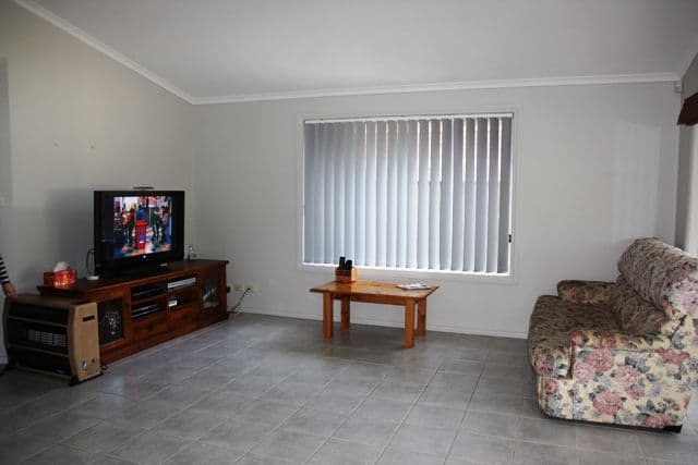 5 Bettong Place, ST HELENS PARK NSW 2560, St Helens Park - Thumbnail 4