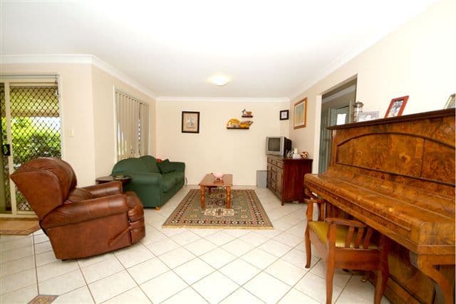 7  Jenika Court, HIGHFIELDS QLD 4352, Highfields - Thumbnail 2