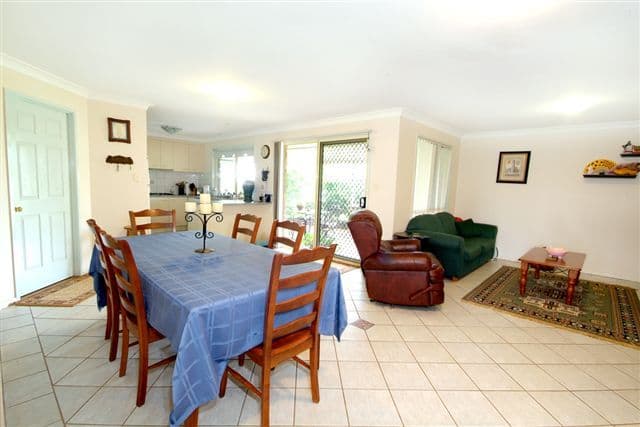 7  Jenika Court, HIGHFIELDS QLD 4352, Highfields - Thumbnail 3